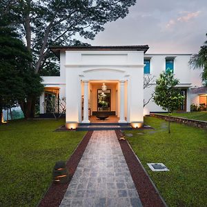 Heavensa Luxury Villas And Suites By The Clarks